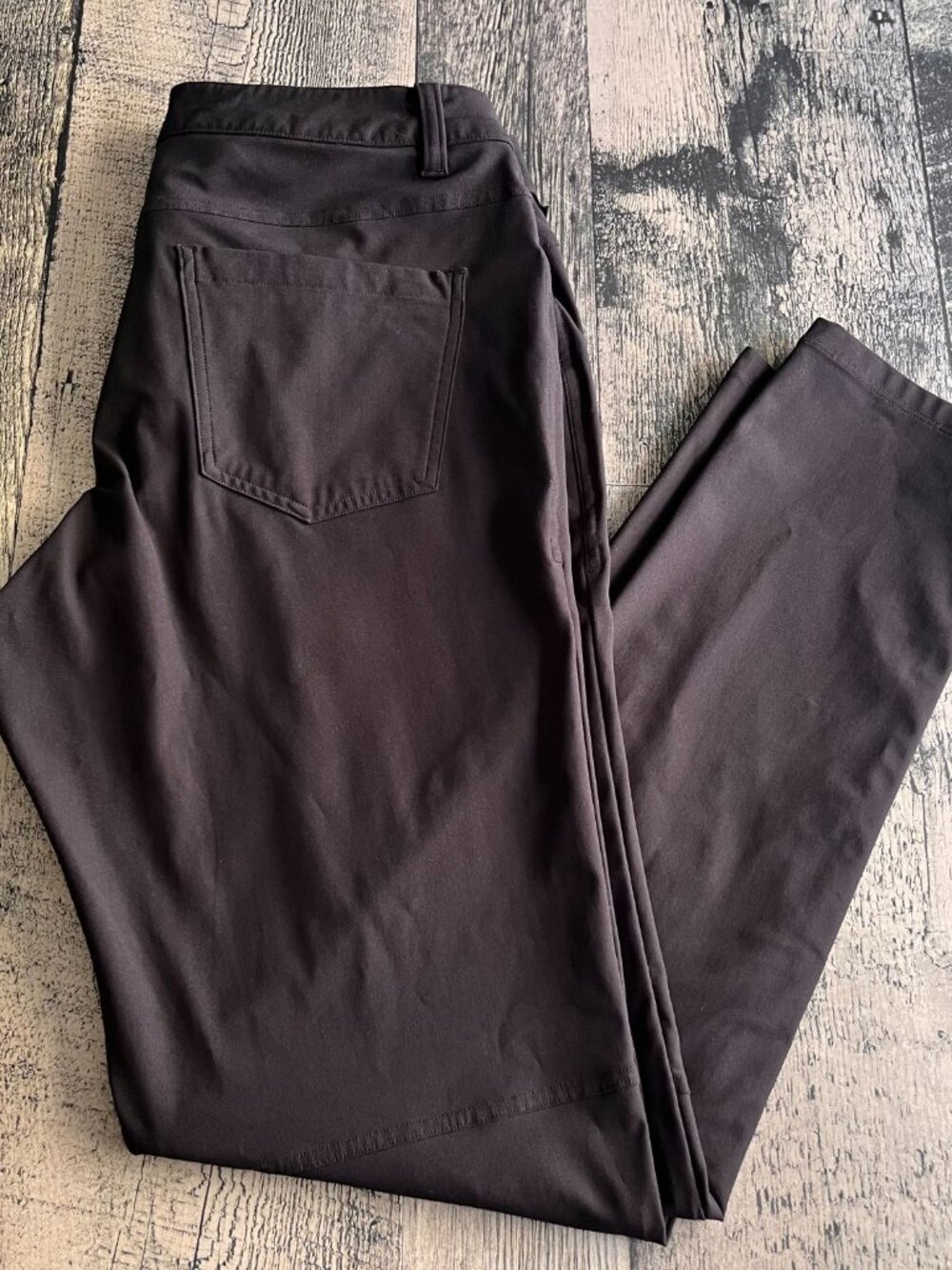 lululemon ABC pants - Picture 2 of 5